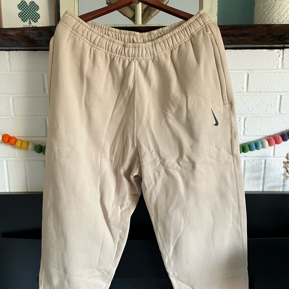 Billie Eilish Nike sweatpants
